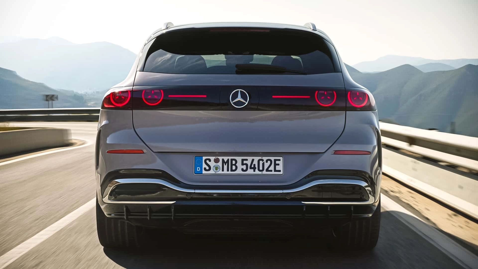 Mercedes glc eq 2025 (3)